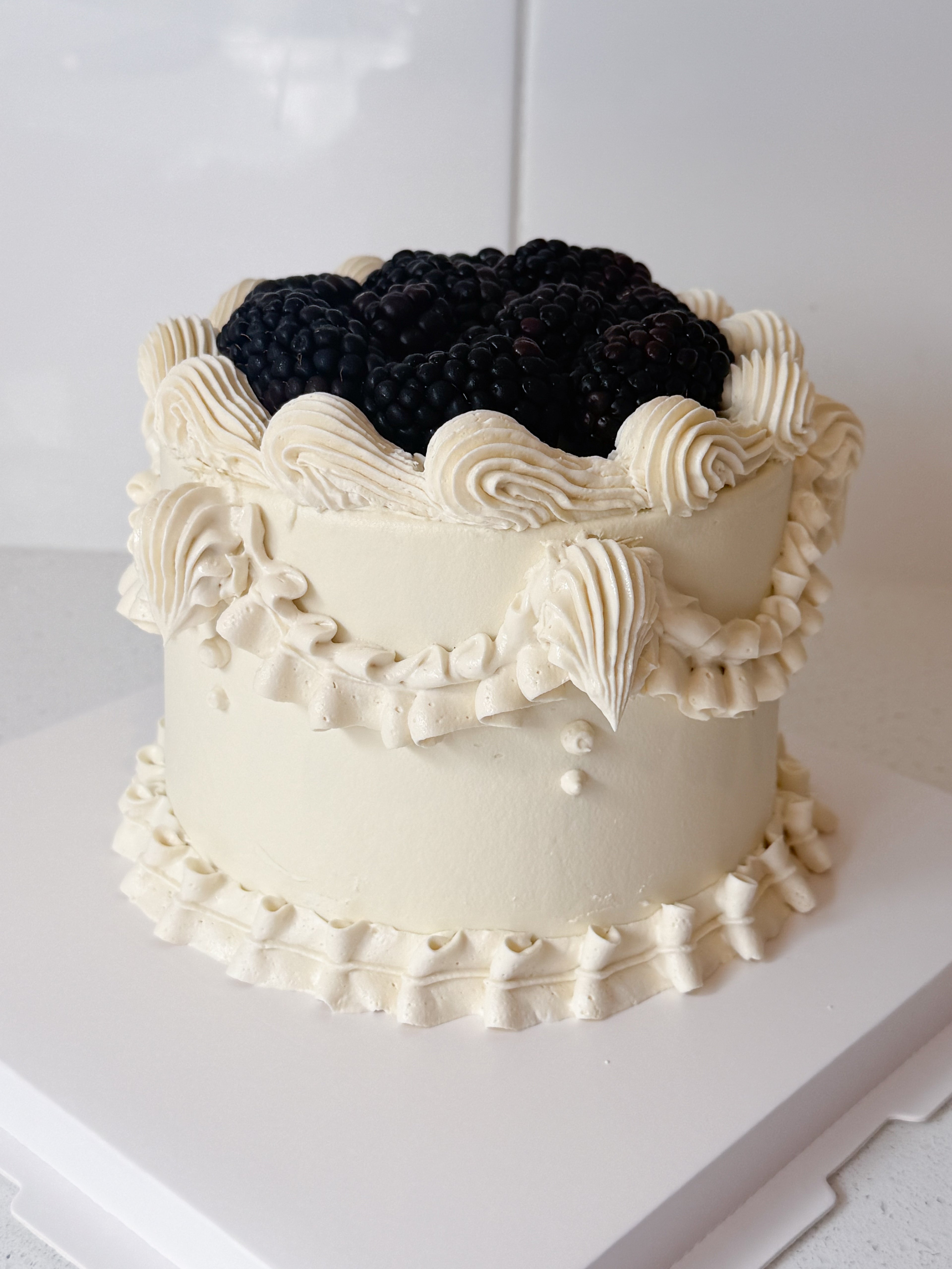Blackberry Vintage Cake