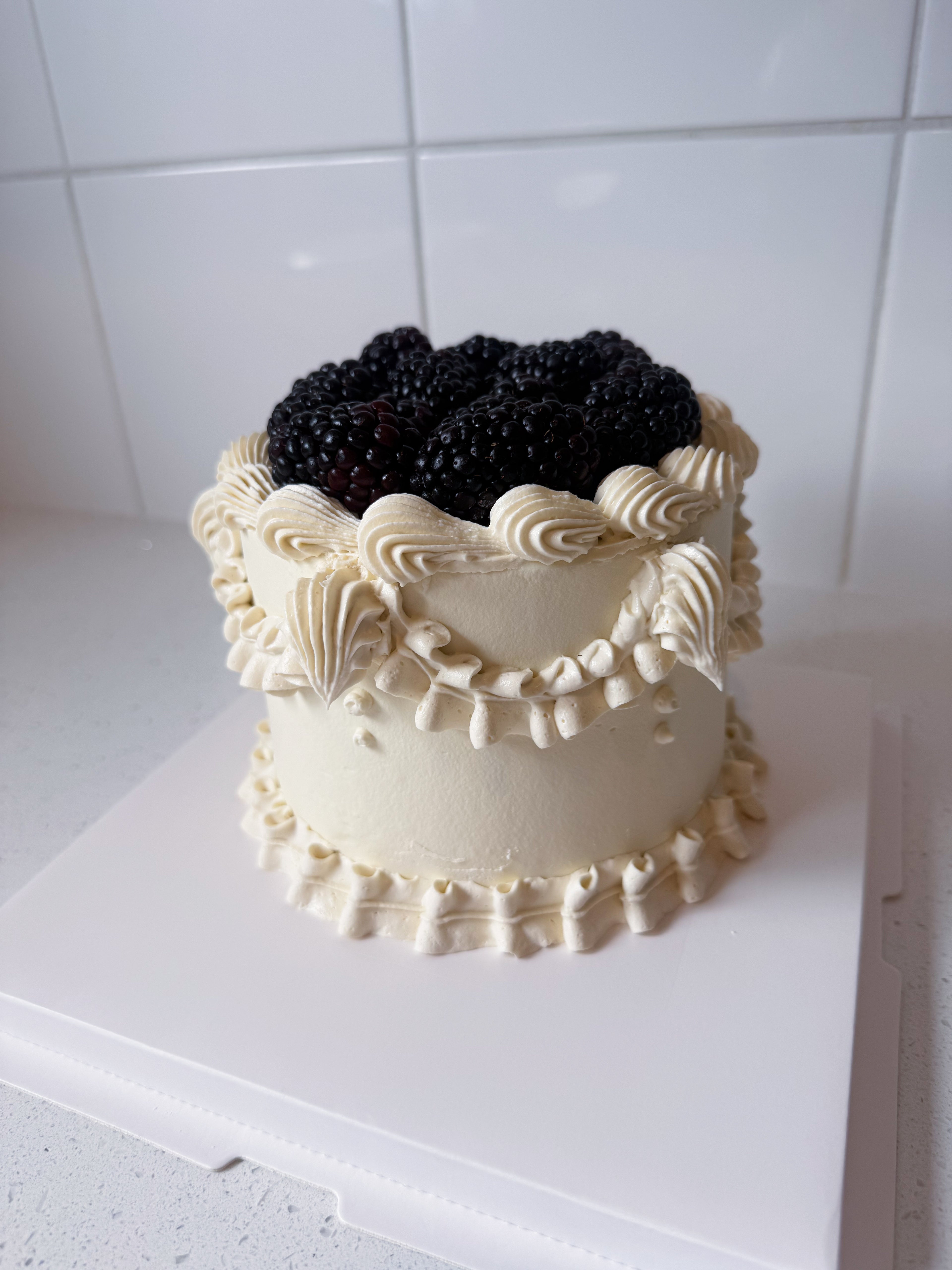 Blackberry Vintage Cake