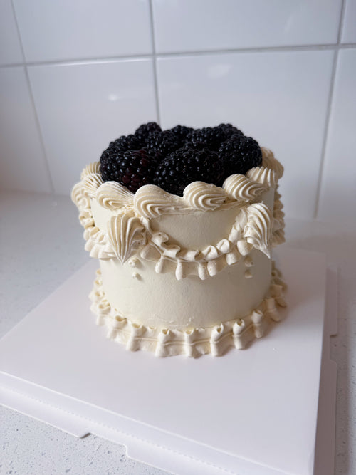 Blackberry Vintage Cake