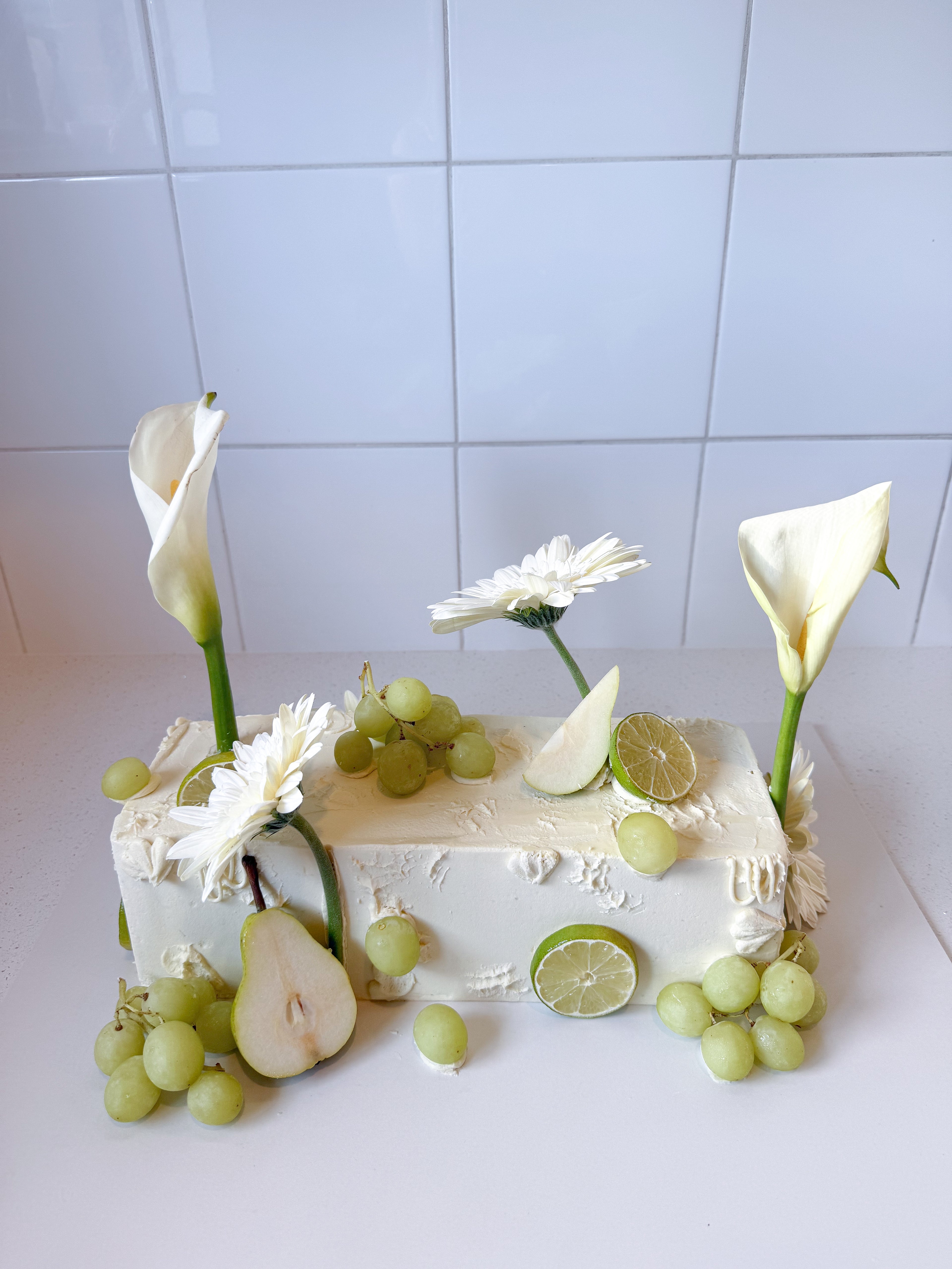 Long Cake - Green and White