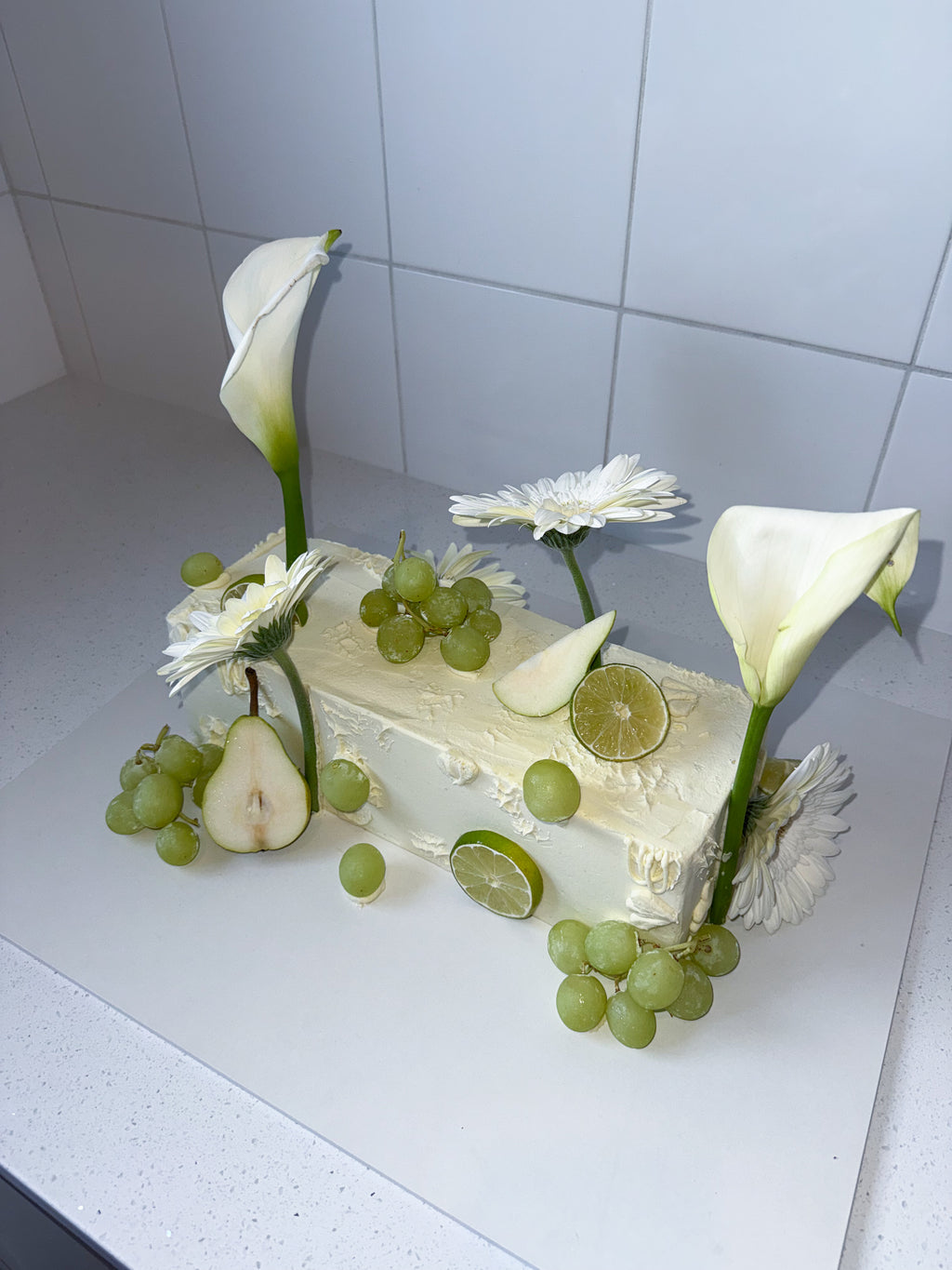 Long Cake - Green and White