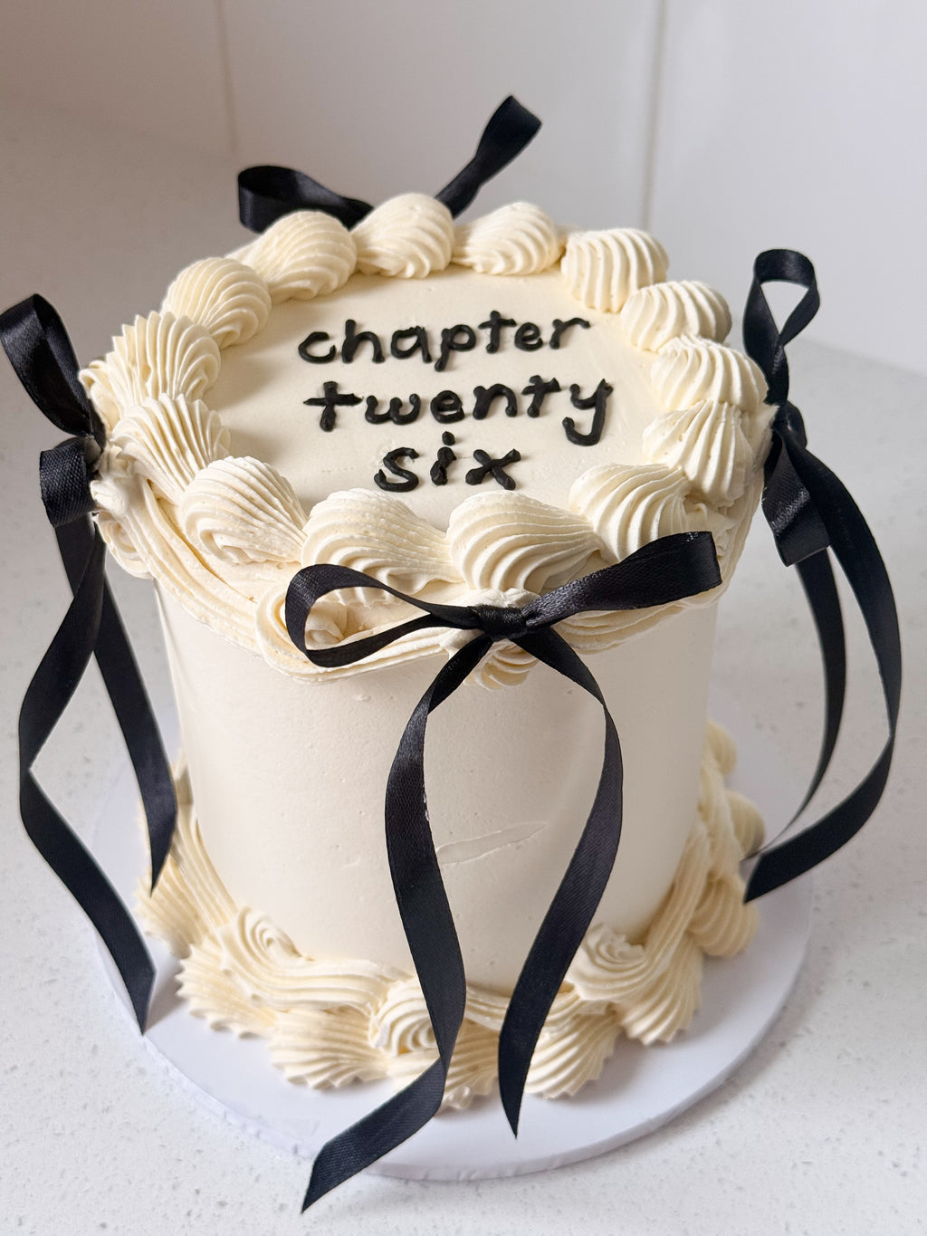 Black and White Vintage Bow Cake